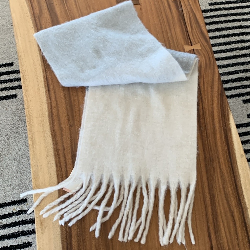 CALIA Women's Gray Stripe Luxe Scarf
One Size - Picture 5 of 6